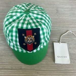Like new Gucci kids hat checkered green